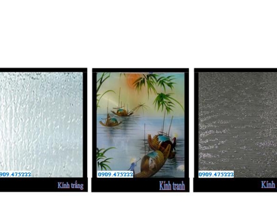 Thác nước trên kính